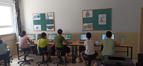 İmam Hatip Ortaokulu'nda Robotik Kodlama ve Yazılım Kursu Devam Ediyor