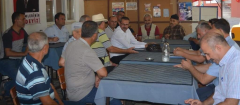Havran Kaymakamı Enver Özderin, kırsal mahalle  ziyaretleri çerçevesinde  Küçükdere ve Büyükdere mahallelerinde 'Halk Toplantısı' yaptı.