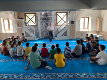 Havran'da Yaz Kur'an Kurslarında 'Mahremiyet Bilinci ve Çevre Ahlakı' Seminerleri