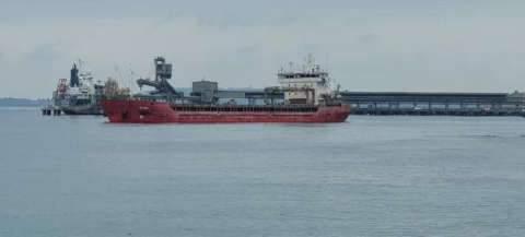 Çanakkale'de kargo gemisi karaya oturdu