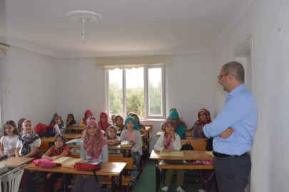 KAYMAKAM ÖZDERİN YAZ KUR'AN KURSU ZİYARETLERİNE DEVAM EDİYOR