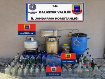 EDREMİT'TE KAÇAK ALKOL ELE GEÇİRİLDİ