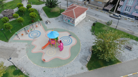 KARESİ BELEDİYESİ’NDEN YENİ PARK VE SPOR SAHALARI