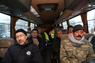 Edremit Belediyesi ilk yardım ekibi deprem bölgesine gitti