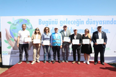 Büyükçekmece'de tonlarca atık toplandı
