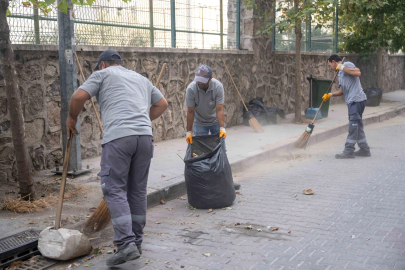 İzmir Bornova’da temizlik mesaisi hiç bitmiyor