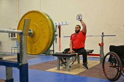 Milli halterci Faruk Öztürk’ün hedefi Olimpiyat Madalyası
