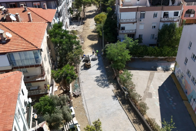 AYVALIK'TA YOL VE KALDIRIM SEFERBERLİĞİ SÜRÜYOR