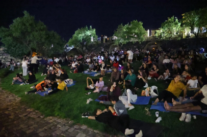 Nevşehir'de Müzik Eşliğinde Büyüleyici Gece