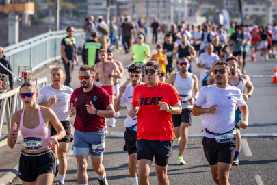 Anadolu Sigorta Bir Adım Daha Koşusu Haliç’te Sporseverleri Buluşturdu